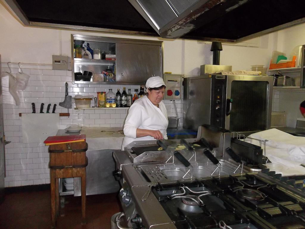 Albergo Ristorante Gori Ameglia Buitenkant foto