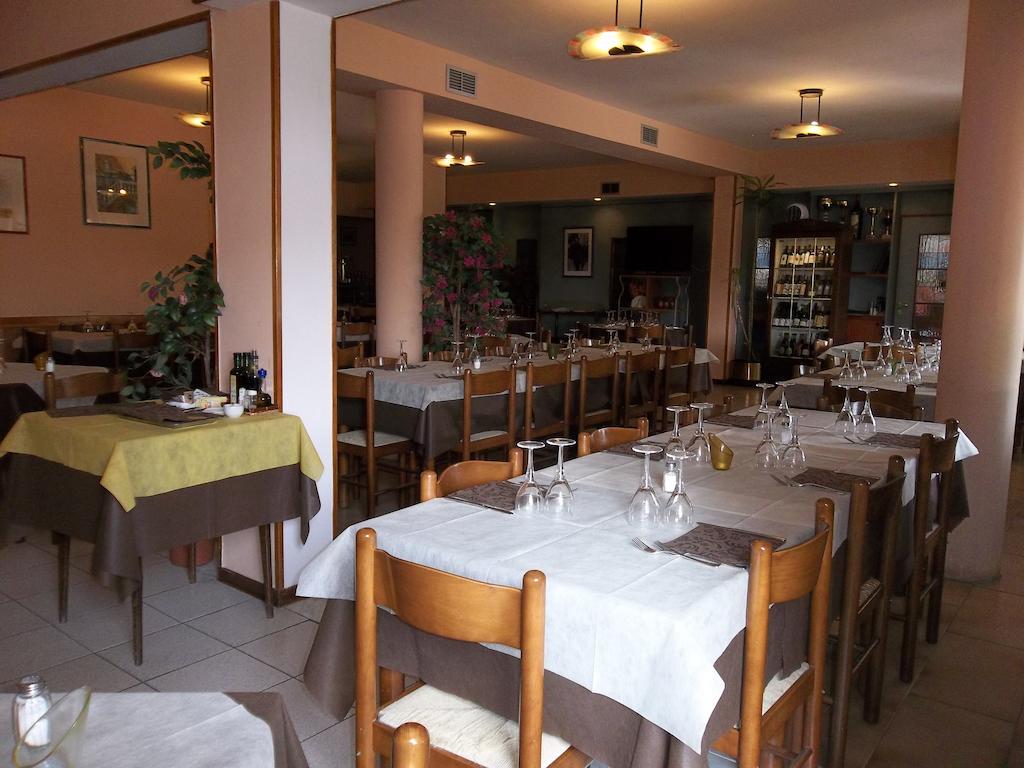 Albergo Ristorante Gori Ameglia Buitenkant foto